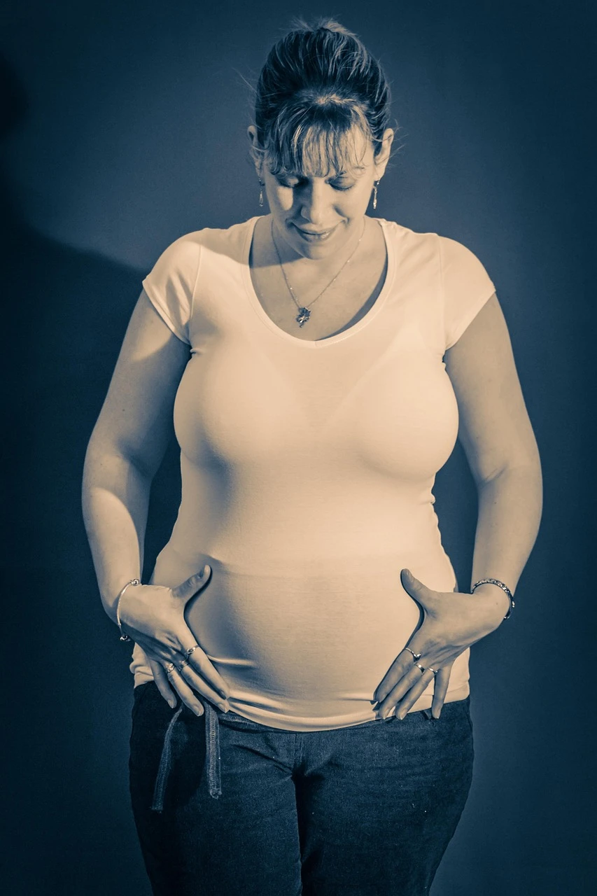sesja-plenerowa-w-plenerze-rodzinna-ciążowa- w-kielcach-kielce-katarzyna-jas-fotografia-lifestyle (20)
